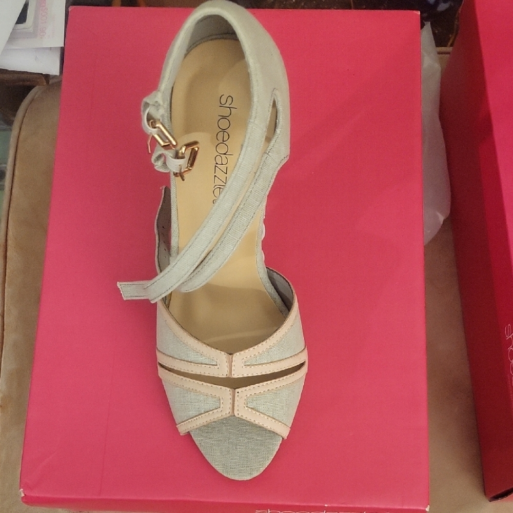 Shoe Dazzle Beige and Pink Heels